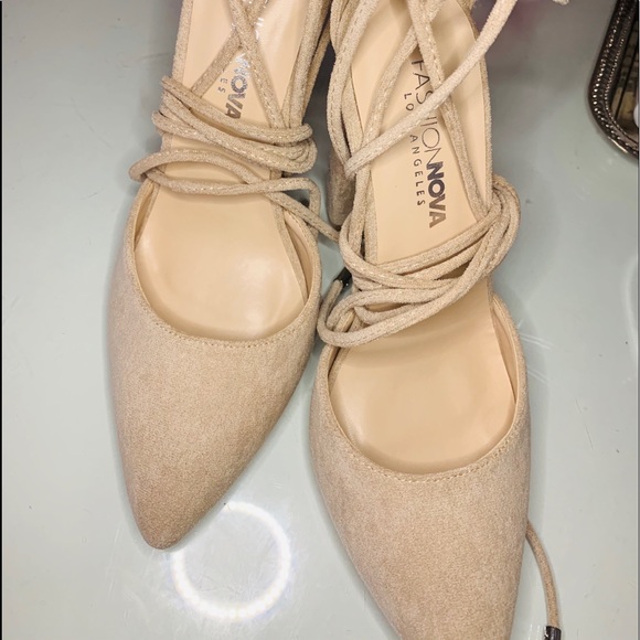 Beautiful shoes! 💕✨FASHION NOVA - Picture 2 of 7